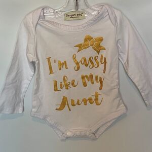 Samgami Baby "I'm Sassy Like My Aunt" Long Sleeve Onsie